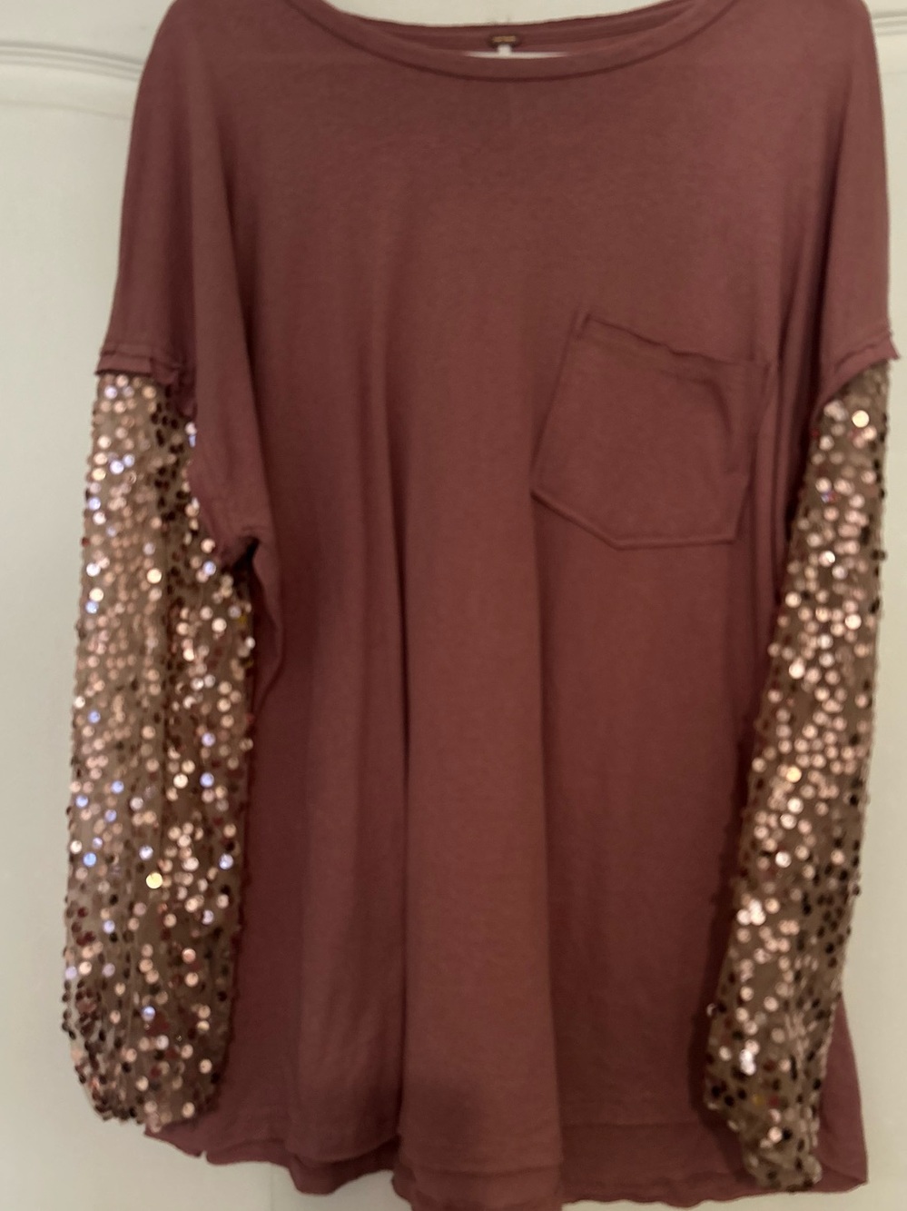Women's Sequin Sleeve Pocket Top - Mauve